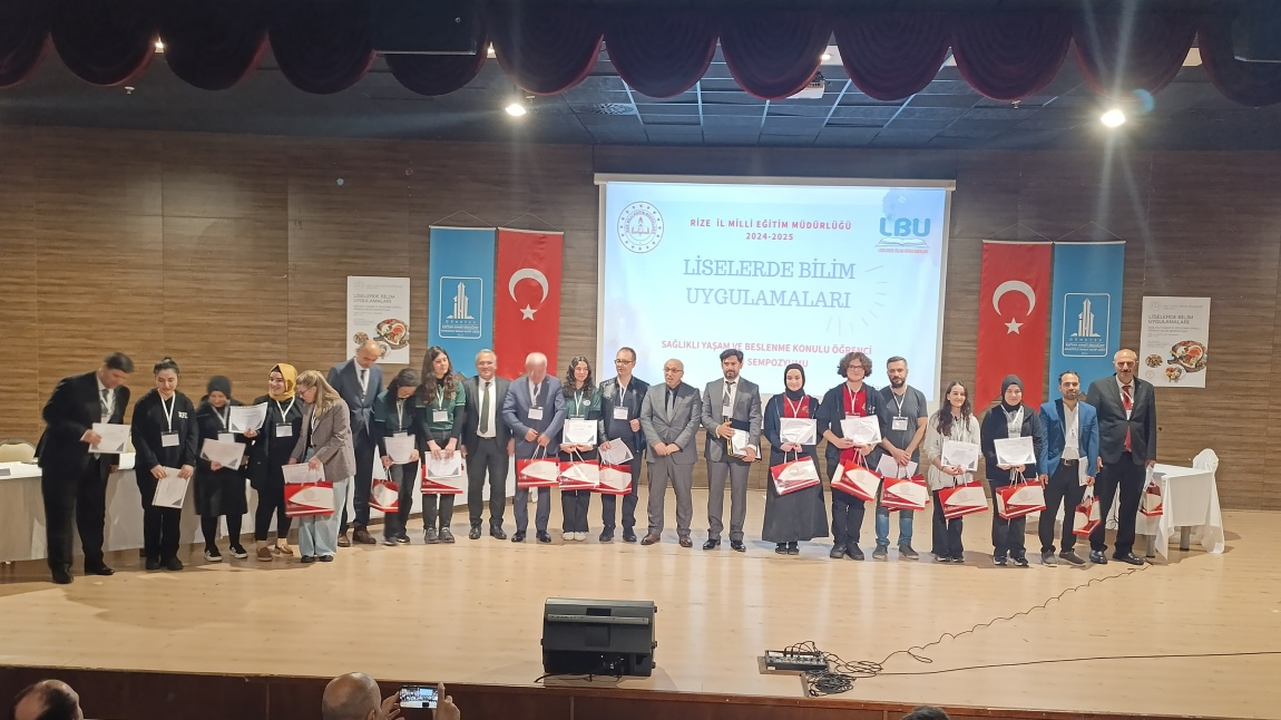 LİSELERDE BİLİM UYGULAMALARI : SAĞLIKLI YAŞAM VE BESLENME KONULU ÖĞRENCİ SEMPOZYUMU